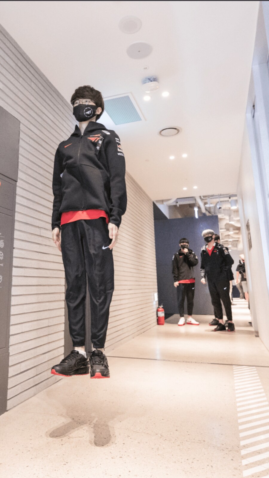 합성이 아닌 사진.jpg_5.png