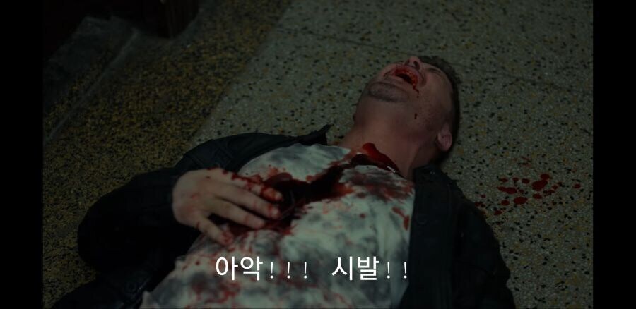 MCU) 퍼니셔가 멘탈 나간 사람을 달래주는 방법_2.jpg