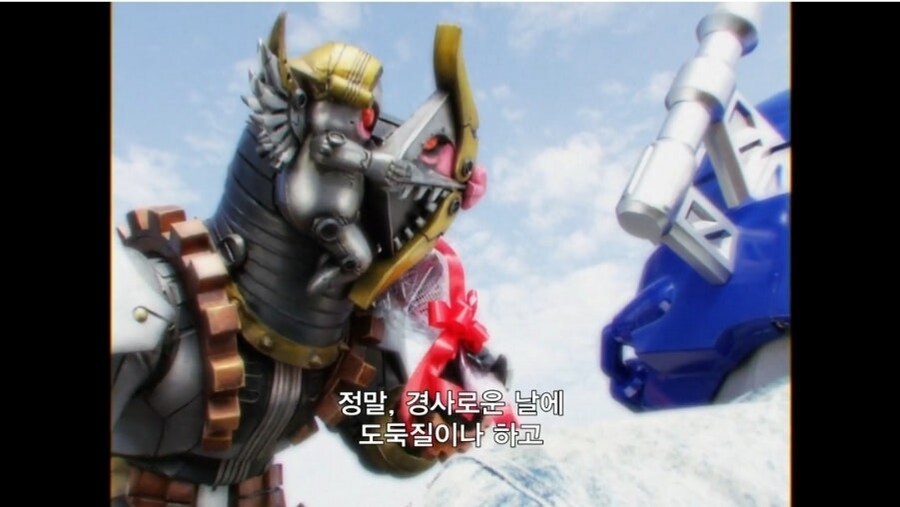 스압)세상을 구한 동료 결혼식을 망친 남자_30.jpg