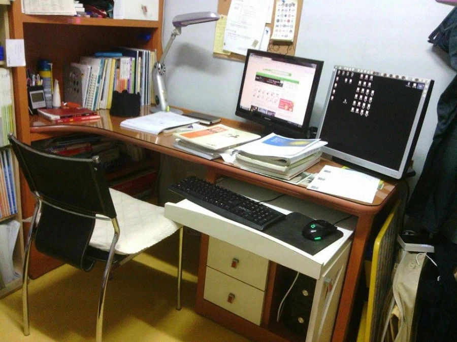 최악의 컴퓨터 책상들.JPG_4.webp