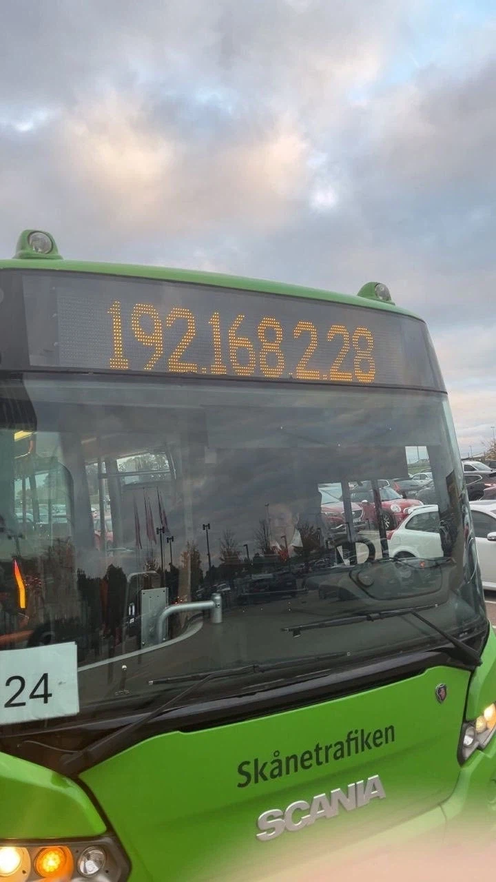 로컬망을 돌아다니는 버스_1.webp