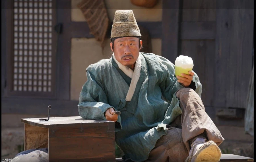 ???: 왕과사는남자 그냥 클리셰에 신파에..._2.webp