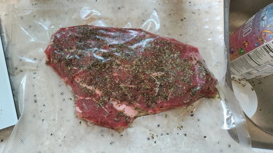 내 밥을 봐줘....._1.webp