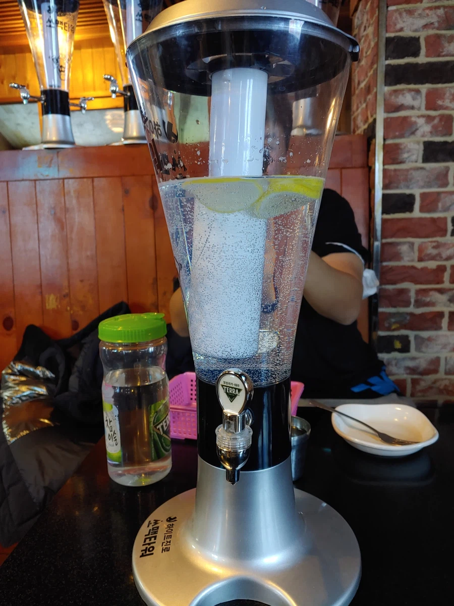 2022년 인하대 후문가 어느 술집 메뉴판_3.webp