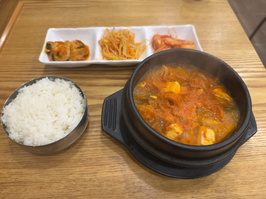 김밥천국에 감동한 일본 유학생.jpg_2.webp