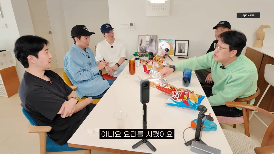 서비스직 해본적 없다는 배우 현봉식_16.webp