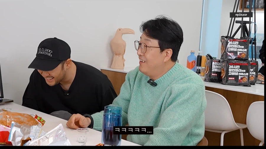 서비스직 해본적 없다는 배우 현봉식_14.webp