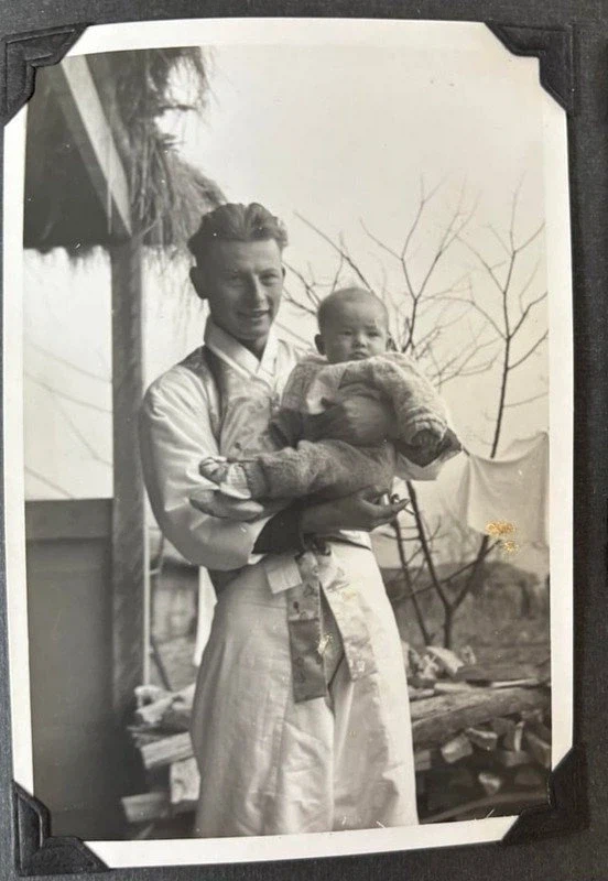 그냥 평범한 한미 커플 사진 jpg._5.webp