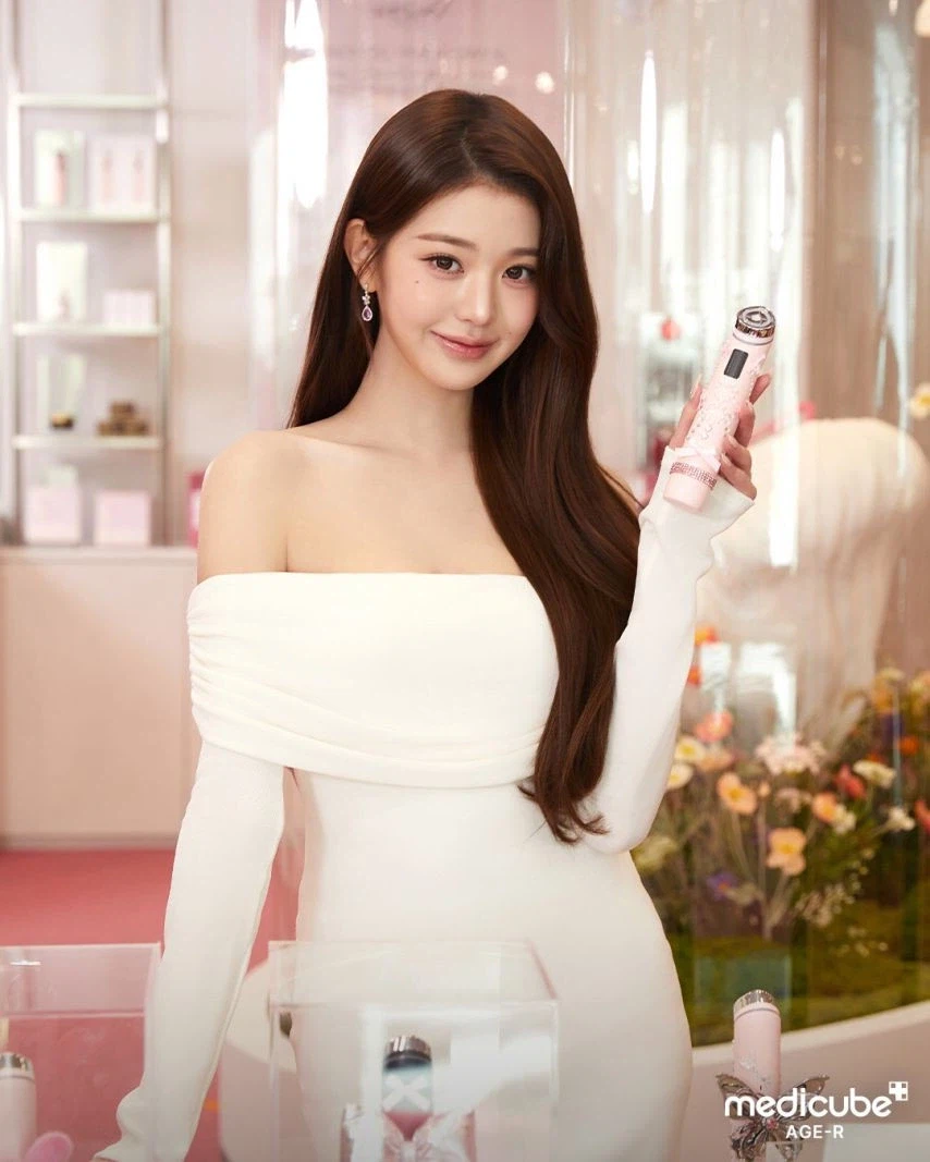 19) 장원영_4.webp