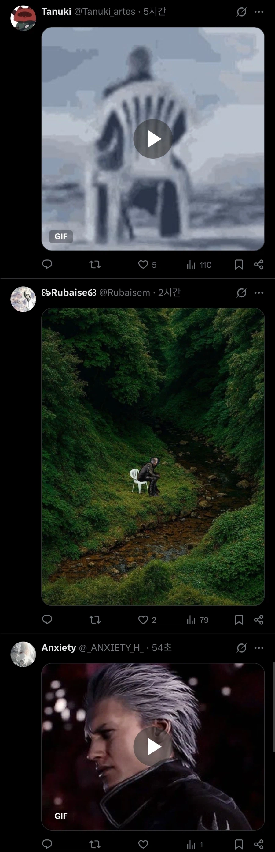 숲속에 놓여진 하얀 의자.jpg_2.webp