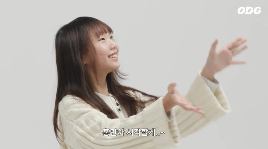 어린 아이들과 쌀,보리 게임하는 최홍만_1.webp