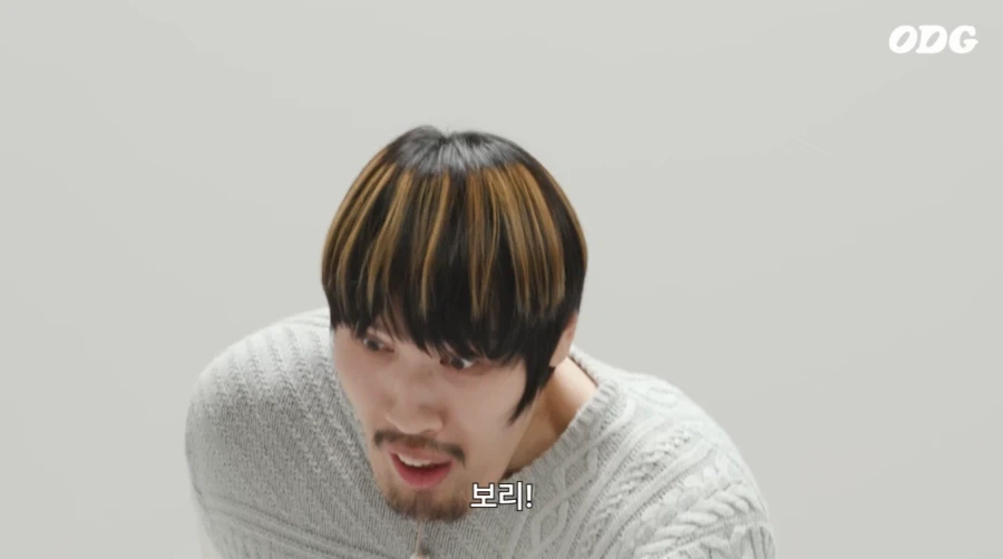 어린 아이들과 쌀,보리 게임하는 최홍만_5.webp