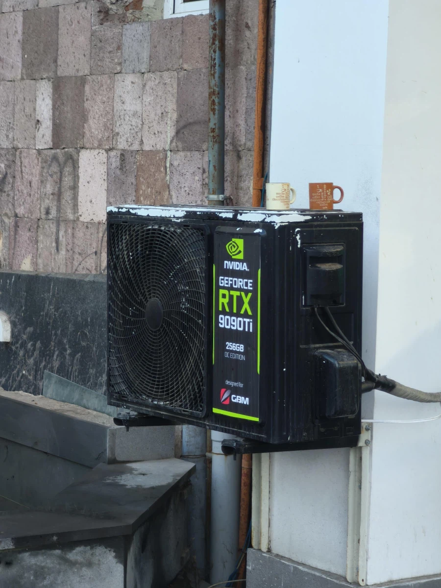 RTX 9090ti 글카 샀다.._1.webp