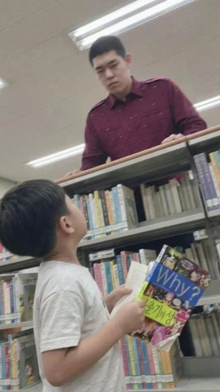 너 뭐보냐?_1.webp