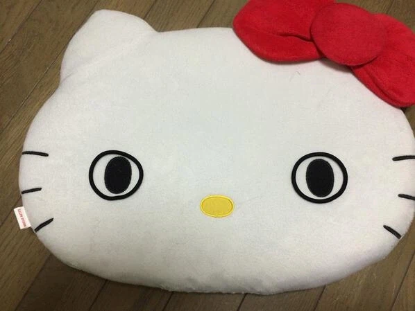 머리끈 2개면 키티 인상이 나빠진다_1.webp