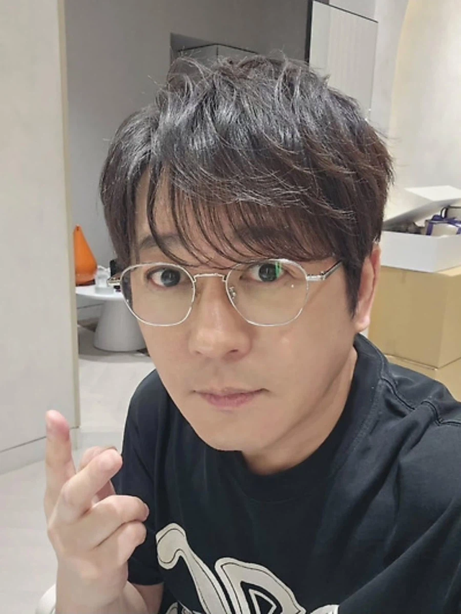 60세 외모 특_1.webp