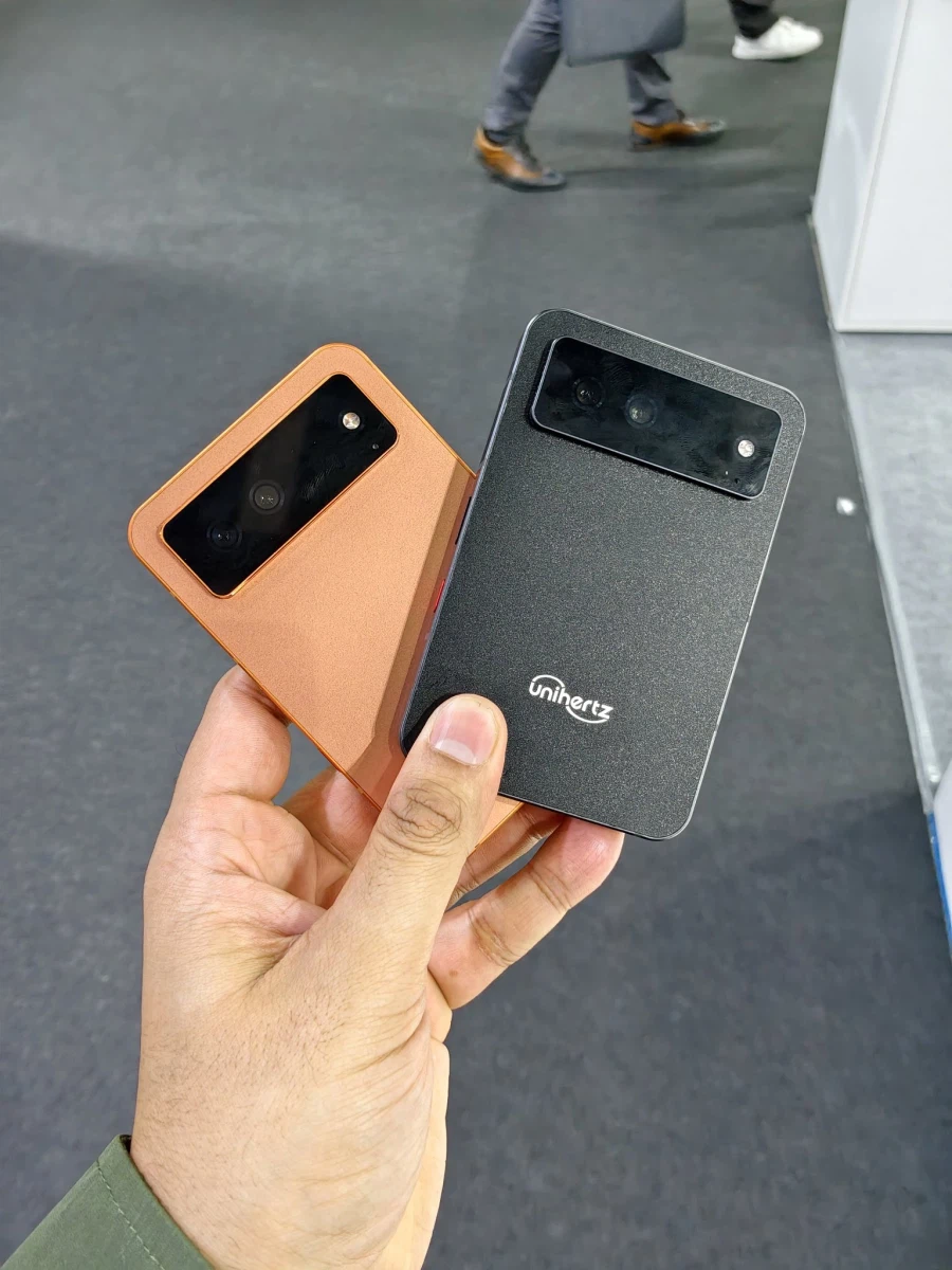 외국에서는 서브폰 용도로 꾸준히 나온다는 스마트폰_2.webp