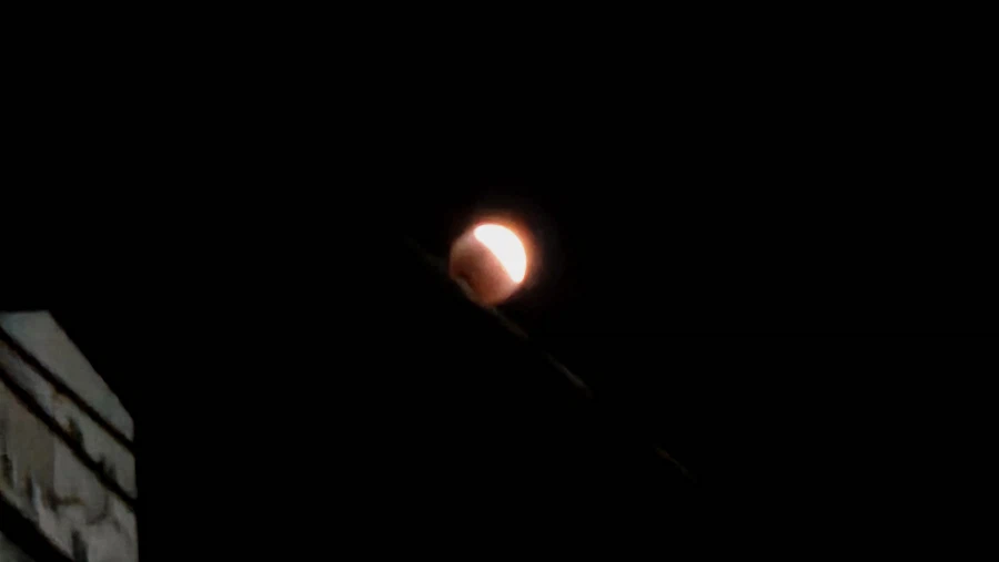 월식 보고 가세요~~~_1.webp