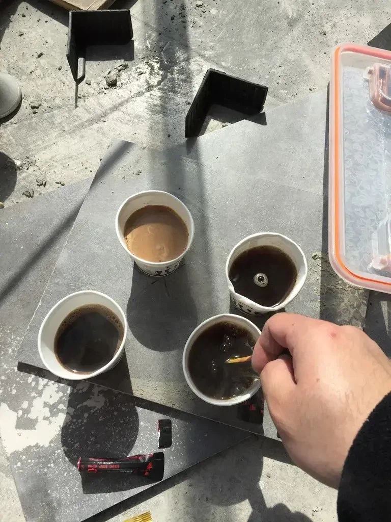 ???: 설명할 시간 없어, 지금 얼른 타!!_1.webp