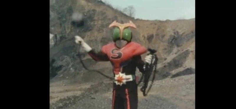 가면라이더) 후배 강화 특훈을 도와주는 선배님들.jpg_9.webp