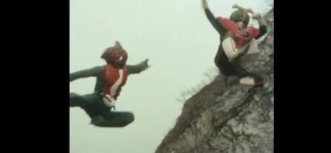 가면라이더) 후배 강화 특훈을 도와주는 선배님들.jpg_19.webp