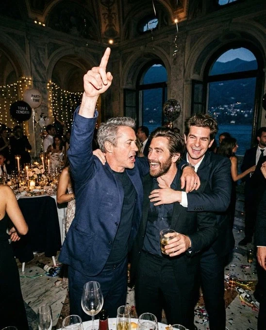 슬슬 결혼식 사진 올라오네_3.webp