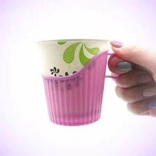 신입 직원이 타 온 커피_2.webp