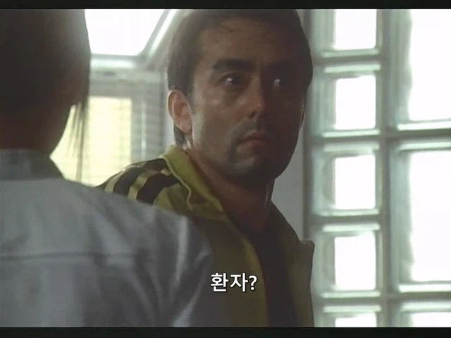 이혼한 마누라한테 위자료 뜯기던 정신과 의사의 최후_15.webp