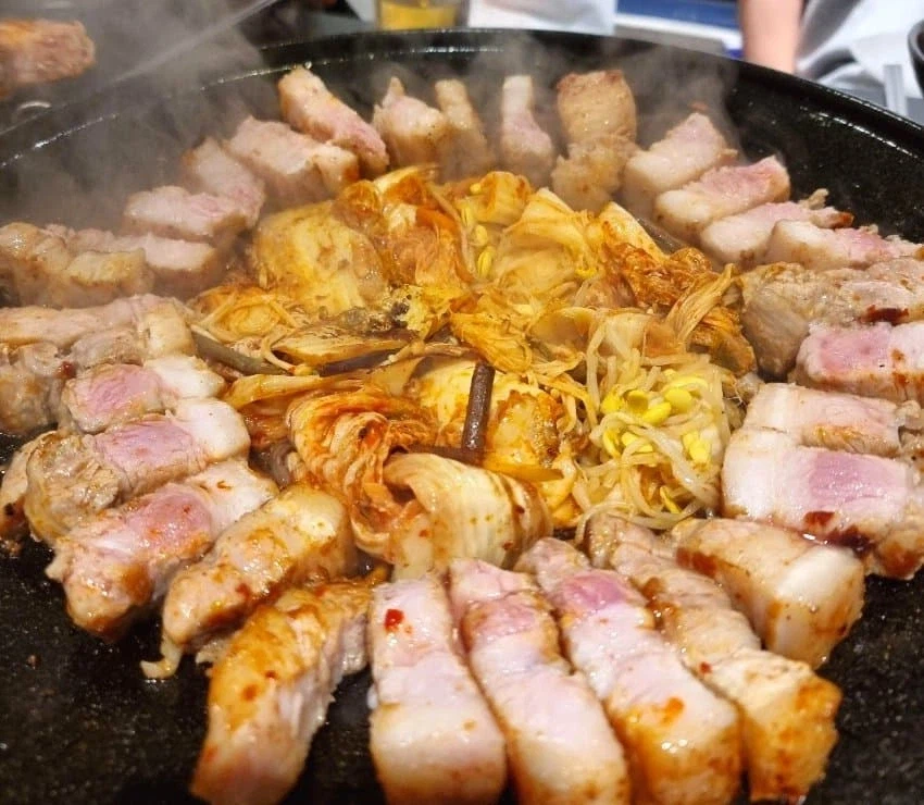 봄동, 두쫀쿠, 냉이가 유행이어도 못이기는거_2.webp