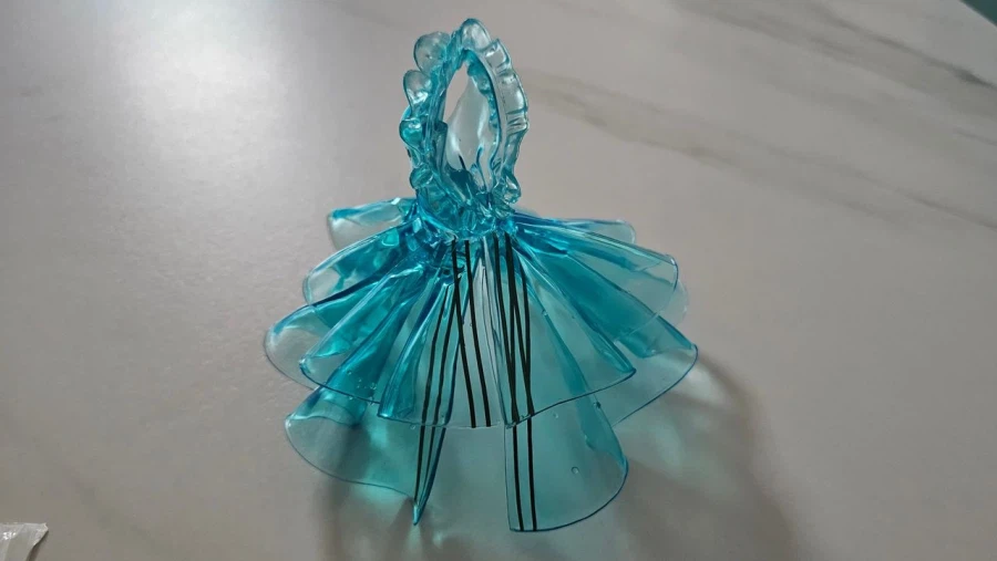 피규어 발판이 너무커서 주문제작했다_5.webp