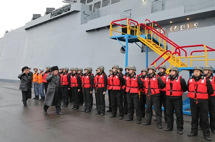 지금 미국의 이란공습으로 완전히 존재감 사라진 Korean_1.webp