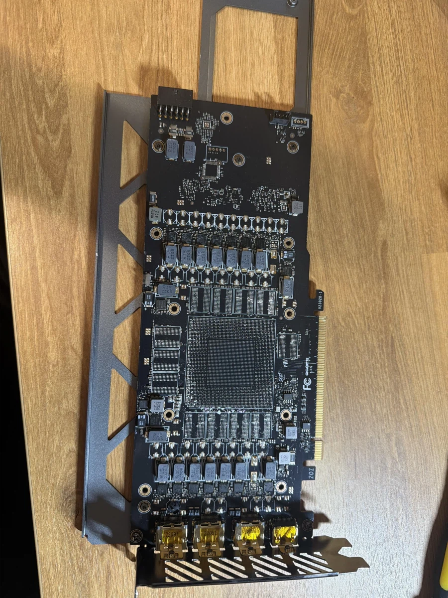 글카 중고거래, 직거래도 위험한 이유..._1.webp