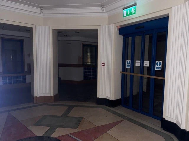 버려진 경찰서 본부_1.webp