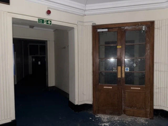 버려진 경찰서 본부_7.webp