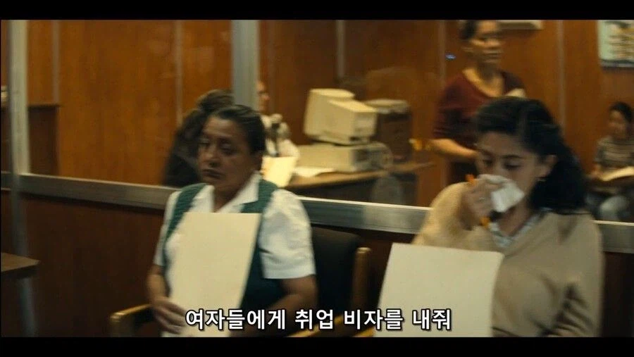 여성 노동자들을 위해 회사를 인수한 걸크러쉬 사장님_5.webp