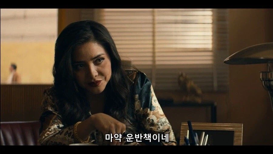 여성 노동자들을 위해 회사를 인수한 걸크러쉬 사장님_16.webp