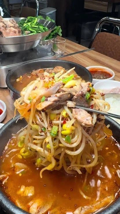 은근 호불호 갈린다는 콩나물국밥 재료_1.webp