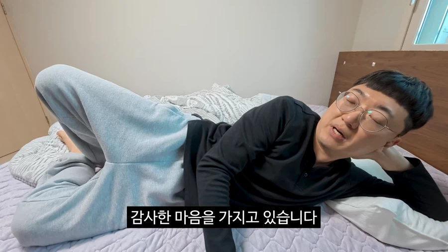 100만 달성에 감사하다는 김선태..._3.webp