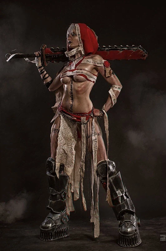 헐벗고 싸우는 워해머 수녀들의 형벌부대.JPG_4.webp