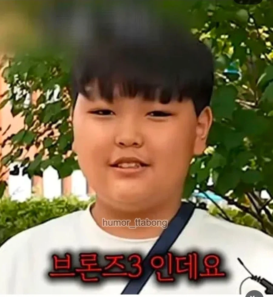 프로게이머가 꿈이라는 어린 학생_6.webp