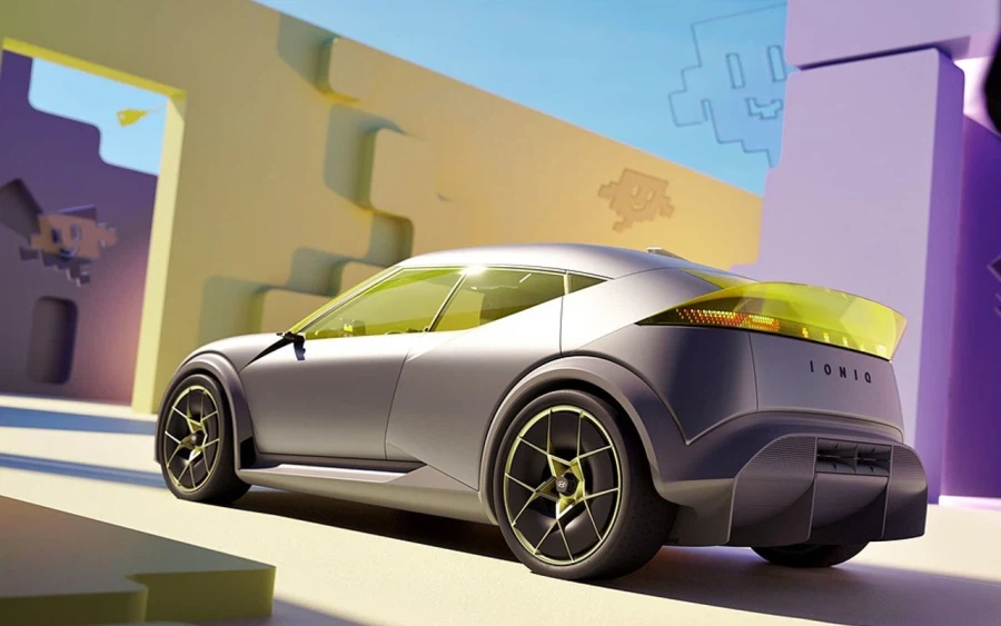 제미나이에게 그려달라한 아이오닉3 예상도_1.webp