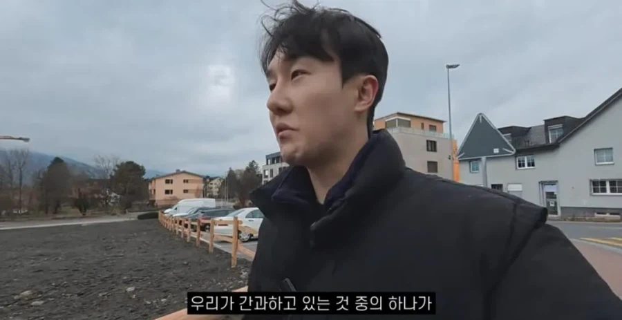 많은 개도국 여행을 다니면서 깨달음을 얻은 여행 유튜버.jpg_1.webp