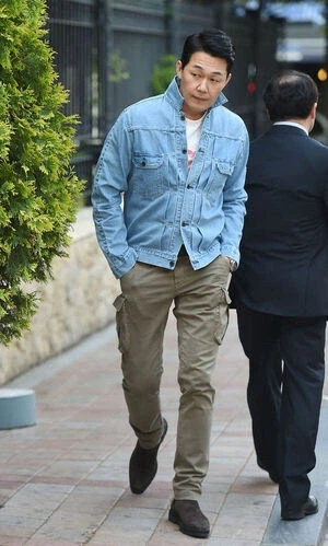 결혼식 가는길이라는 박성웅 짤.jpg_1.webp