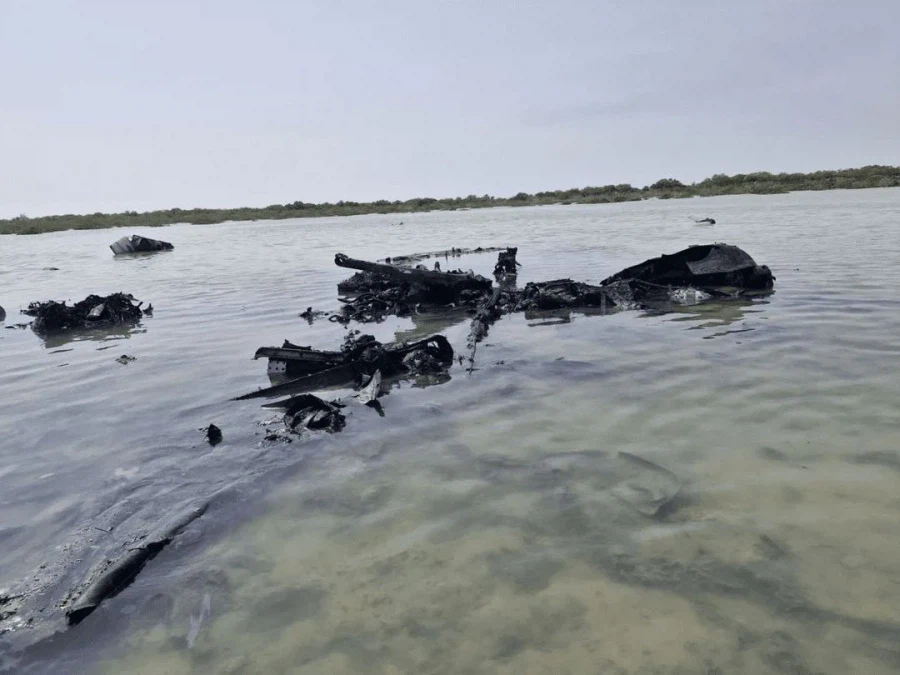 외계 비행접시가 추락한 거 같음_2.webp