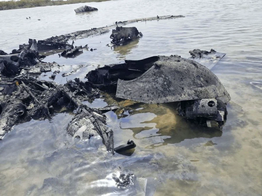 외계 비행접시가 추락한 거 같음_3.webp