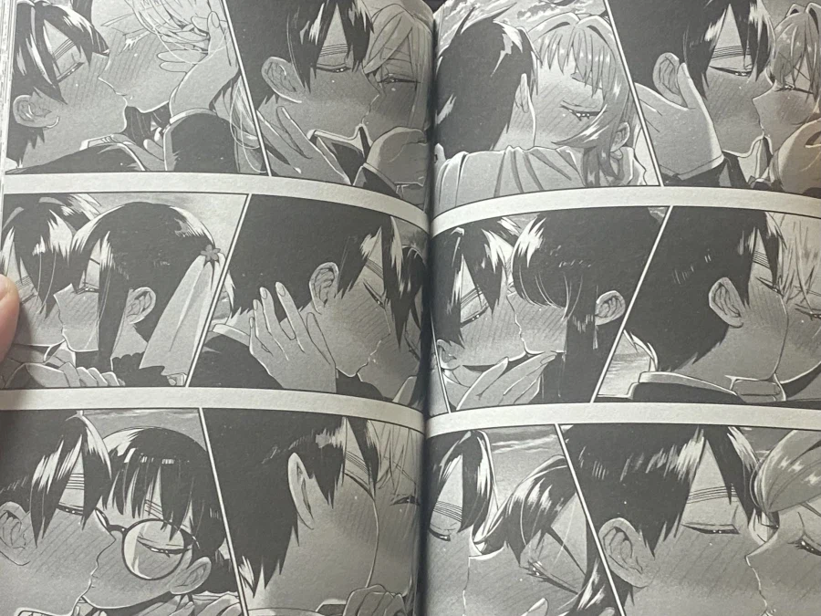 100명여친과 키스하기 위해서 두페이지를 사용함_1.webp