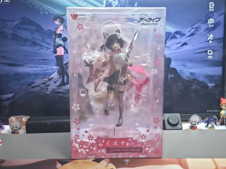 여우같은 년들 피규어 뜯었다_2.webp