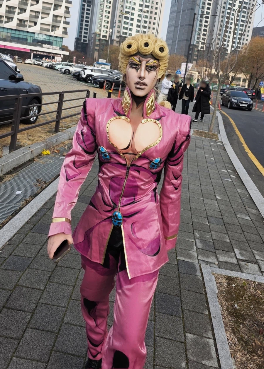 이 나라의 갱은 눈에 띄는 것을 싫어하지_1.webp