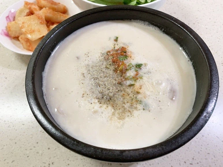 부산 국밥러들 의외의 호불호_1.webp