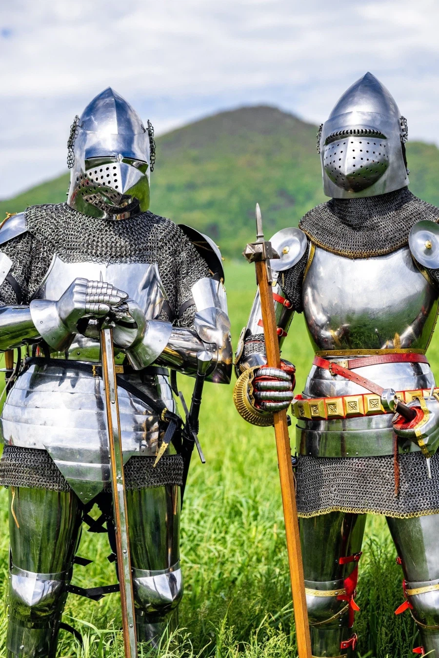 WA! 노출도 개쩌는 중세 갑옷_5.webp